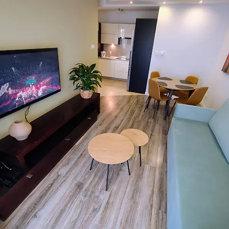 Giraffe Apartment Glogow  Exterior photo